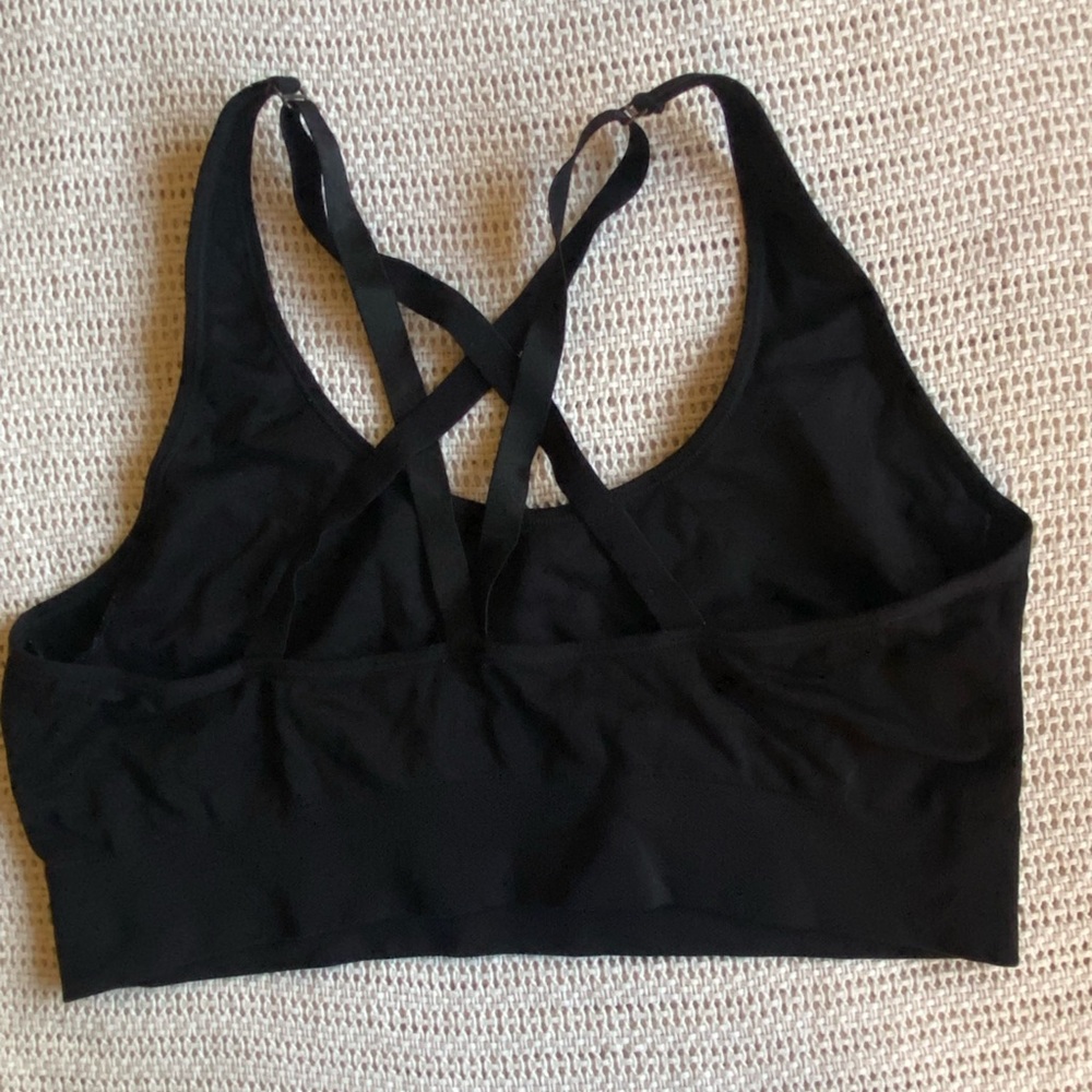 Black Puma Sports Bra Size XL - Picture 2 of 4